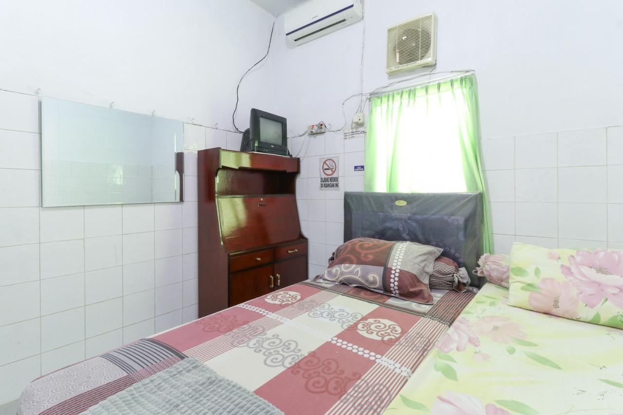 Emy'S Guesthouse Jenggrik Exterior photo
